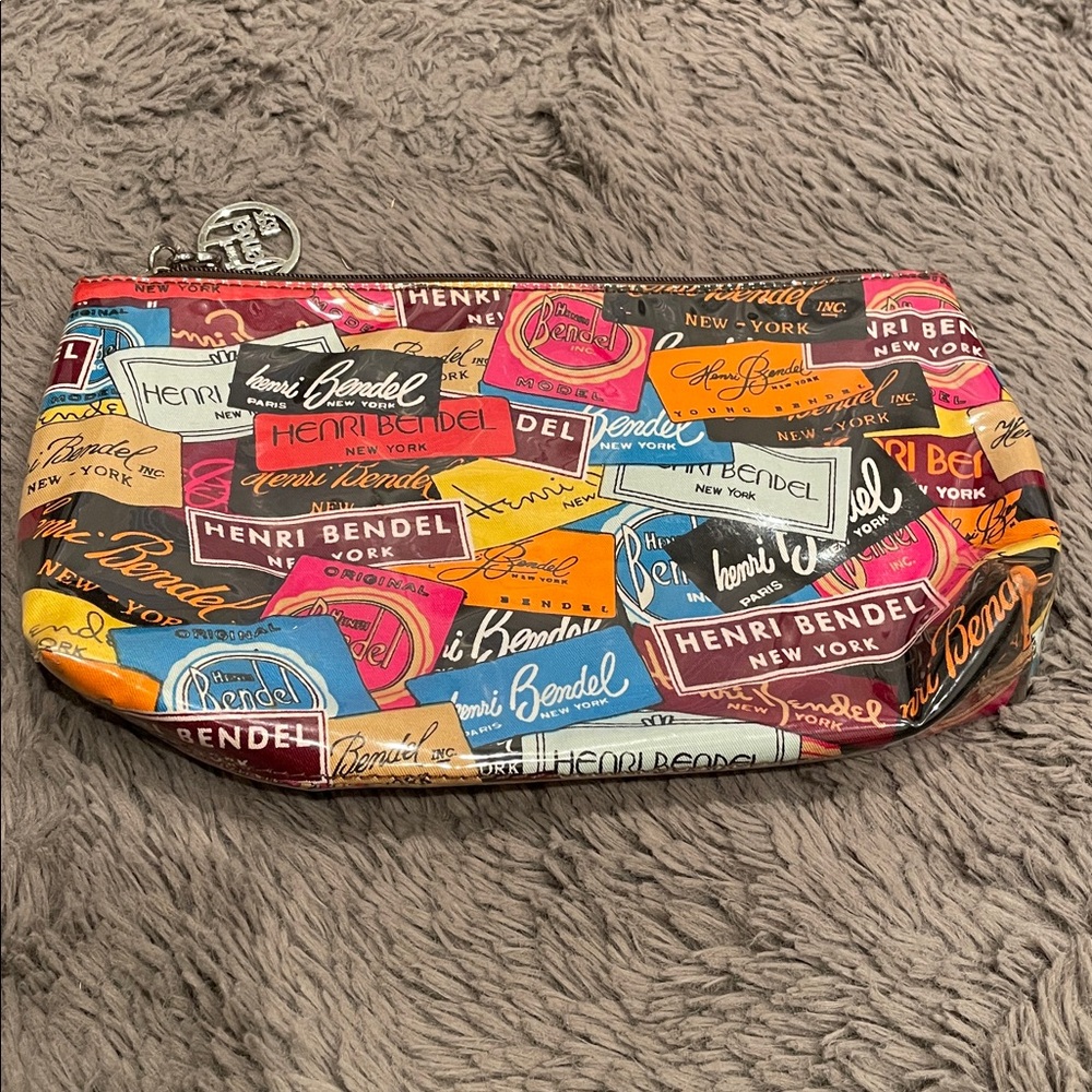HENRI BENDEL Vintage Logos Zippered Makeup Bag 9x5 | GUC - Picture 3 of 7